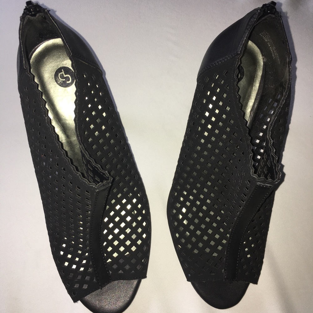 Black Peep Toe Sandals